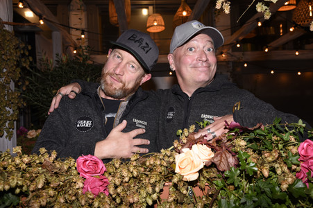 Almauftrieb in der Käfer Schänke in München