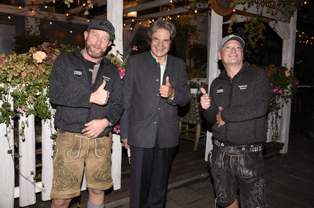 Almauftrieb in der Käfer Schänke in München