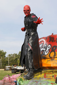 GEEK ART: Captain America vs. Red Skull Bodypainting