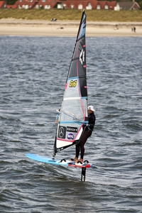 Foil-Surfer auf Norderney