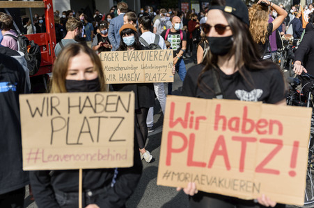 Demonstration 'Es reicht! - Wir haben Platz' in Berlin