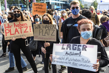 Demonstration 'Es reicht! - Wir haben Platz' in Berlin