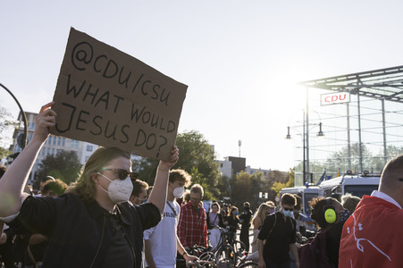 Demonstration 'Es reicht! - Wir haben Platz' in Berlin