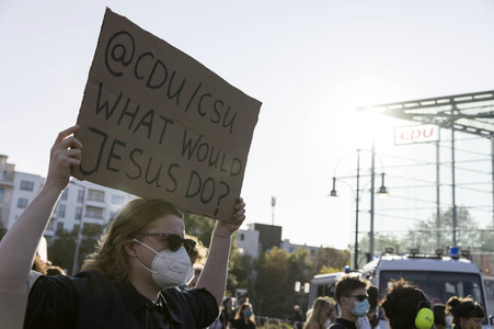 Demonstration 'Es reicht! - Wir haben Platz' in Berlin