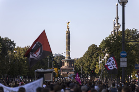 Demonstration 'Es reicht! - Wir haben Platz' in Berlin