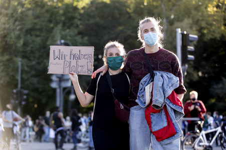 Demonstration 'Es reicht! - Wir haben Platz' in Berlin