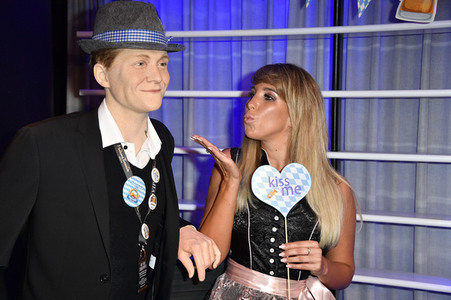 Oktoberfest Opening im Madame Tussauds in Berlin