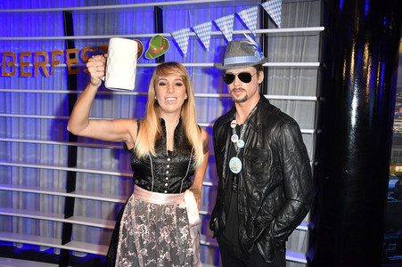 Oktoberfest Opening im Madame Tussauds in Berlin