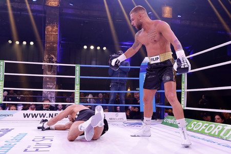 2. Kampfabend 'Das große SAT.1 Promiboxen' in Köln