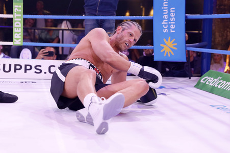 2. Kampfabend 'Das große SAT.1 Promiboxen' in Köln