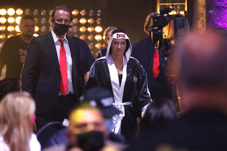 2. Kampfabend 'Das große SAT.1 Promiboxen' in Köln