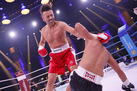 2. Kampfabend 'Das große SAT.1 Promiboxen' in Köln