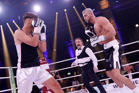 2. Kampfabend 'Das große SAT.1 Promiboxen' in Köln