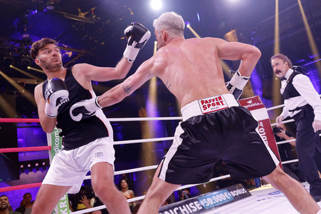 2. Kampfabend 'Das große SAT.1 Promiboxen' in Köln