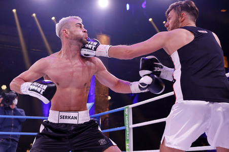 2. Kampfabend 'Das große SAT.1 Promiboxen' in Köln