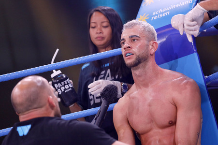 2. Kampfabend 'Das große SAT.1 Promiboxen' in Köln