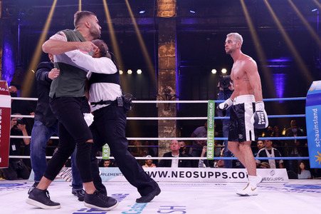 2. Kampfabend 'Das große SAT.1 Promiboxen' in Köln