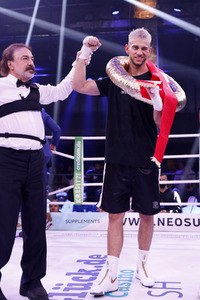 2. Kampfabend 'Das große SAT.1 Promiboxen' in Köln