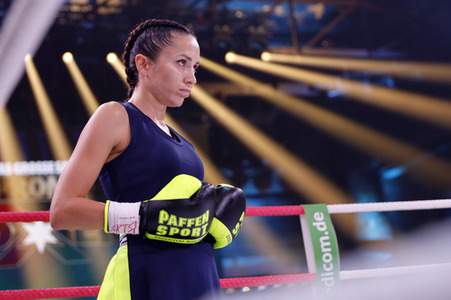 2. Kampfabend 'Das große SAT.1 Promiboxen' in Köln