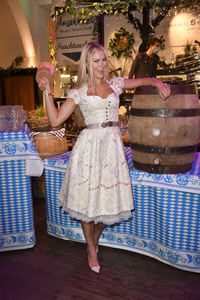 Bergfest der 9. Hofbräu Berlin Wiesn in Berlin