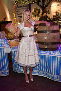 Bergfest der 9. Hofbräu Berlin Wiesn in Berlin