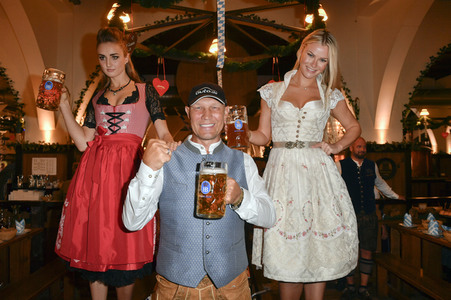 Bergfest der 9. Hofbräu Berlin Wiesn in Berlin