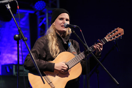 Konzert von Dota Kehr in Ostritz