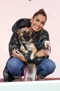 Tierheim-Pressetermin mit Jana Ina Zarrella in Köln