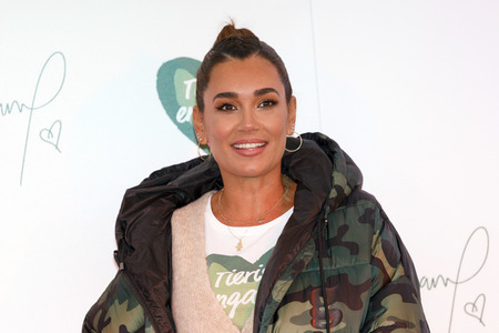 Tierheim-Pressetermin mit Jana Ina Zarrella in Köln