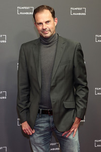 Filmpremiere 'Amara terra mia - Mein bitteres Land', Filmfest Hamburg 2020