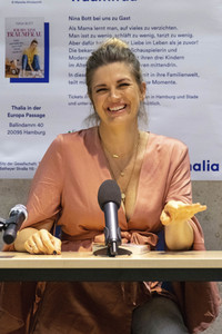Autorenlesung mit Nina Bott in Hamburg