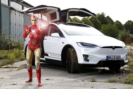 GEEK ART: Iron Woman und Black Widow Bodypainting