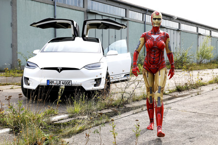 GEEK ART: Iron Woman und Black Widow Bodypainting