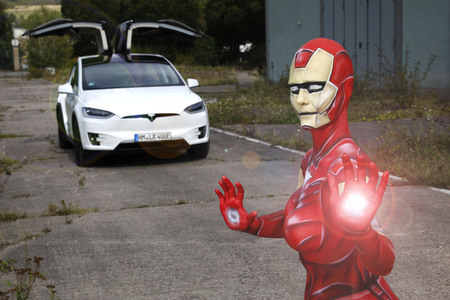 GEEK ART: Iron Woman und Black Widow Bodypainting