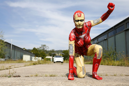 GEEK ART: Iron Woman und Black Widow Bodypainting