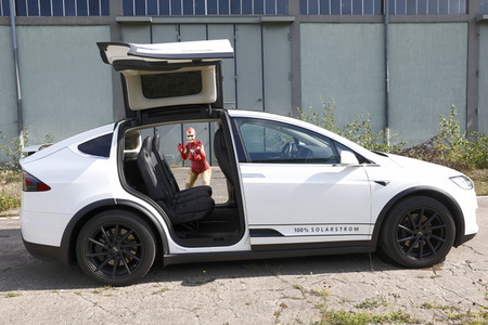 GEEK ART: Iron Woman und Black Widow Bodypainting