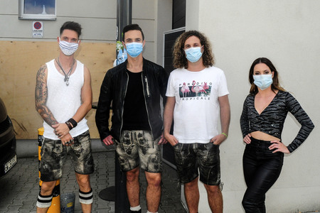 Ankünfte zur Aufzeichnung der TV-Show 'Die große Silvester Schlagerparty 2020' in Leipzig