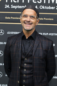 Filmpremiere 'Contra', Zurich Film Festival 2020