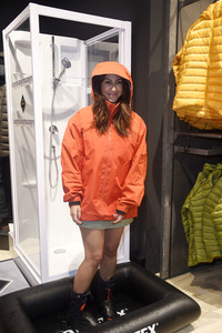 Wiedereröffnung des neuen Globetrotter in Berlin