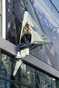 Wiedereröffnung des neuen Globetrotter in Berlin