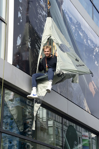 Wiedereröffnung des neuen Globetrotter in Berlin