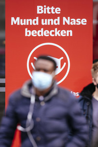 Symbolfoto Maskenpflicht auf öffentlichen Plätzen