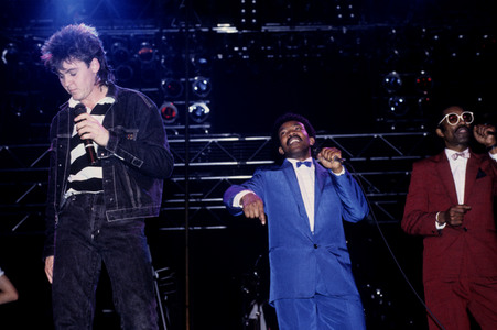 Konzert von Paul Young & The Royal Family in London