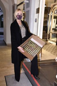 Vernissage 'Farb-Pracht' von Simone von Anhalt in München