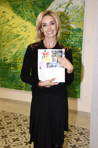Vernissage 'Farb-Pracht' von Simone von Anhalt in München
