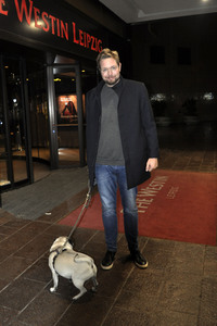 Ankunft zur Talkshow 'Riverboat' in Leipzig