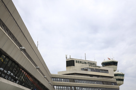 Symbolfoto Flughafen Tegel