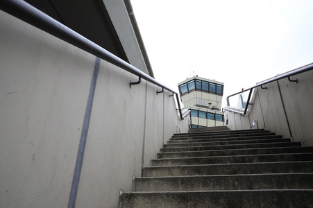 Symbolfoto Flughafen Tegel