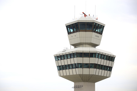 Symbolfoto Flughafen Tegel