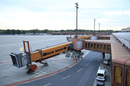 Symbolfoto Flughafen Tegel